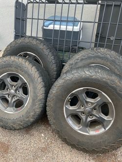 Jeep gladiator wheels and tires