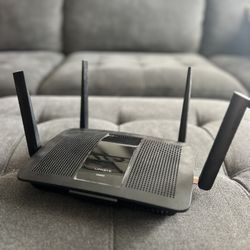 Linksys Dual Band Wireless Router 