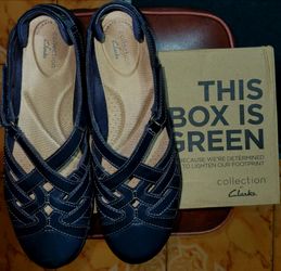 Clarks Size 8.5 Sandals