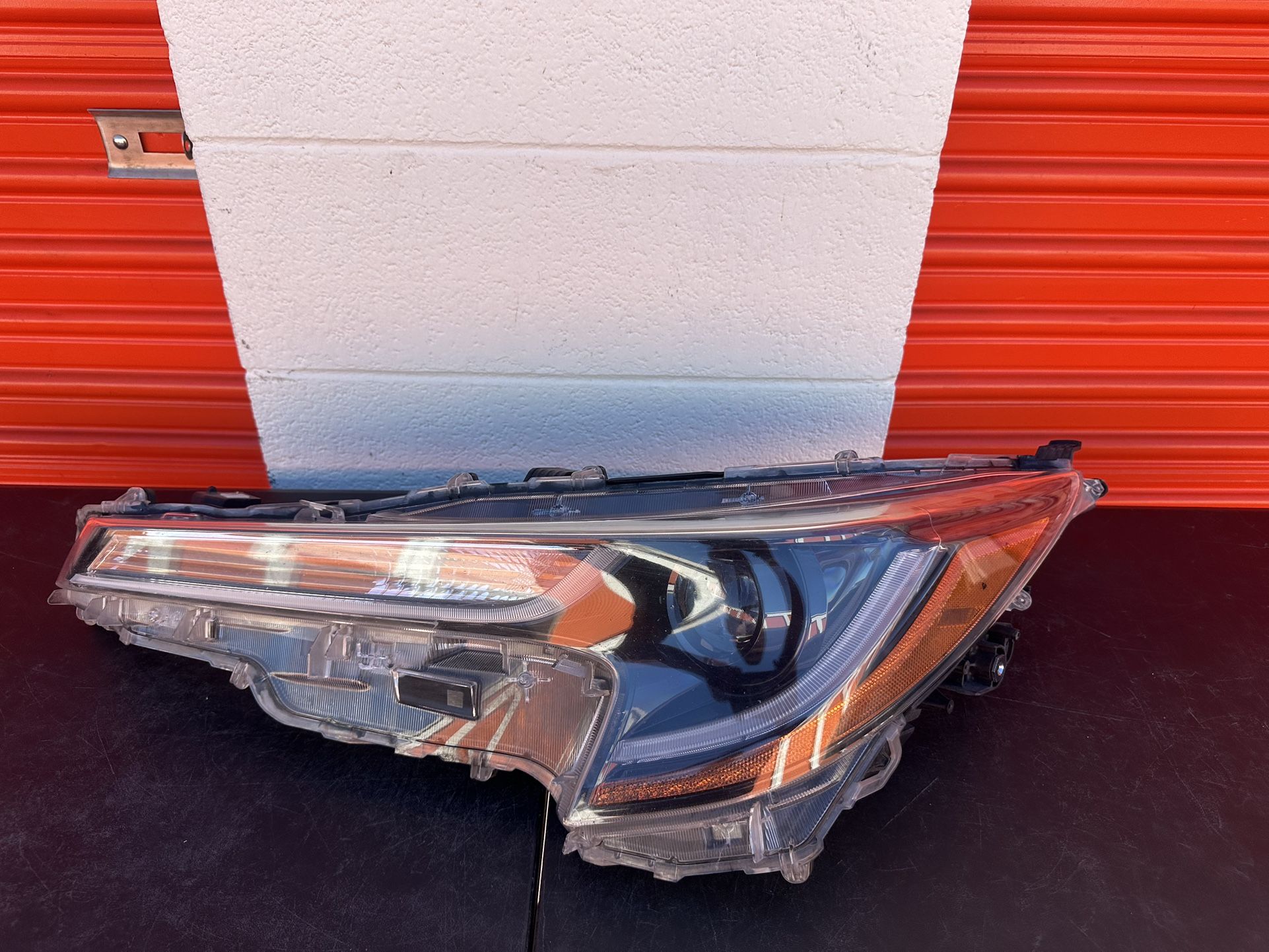 2020-2022 TOYOTA COROLLA LEFT DRIVE LED HEADLIGHT OEM
