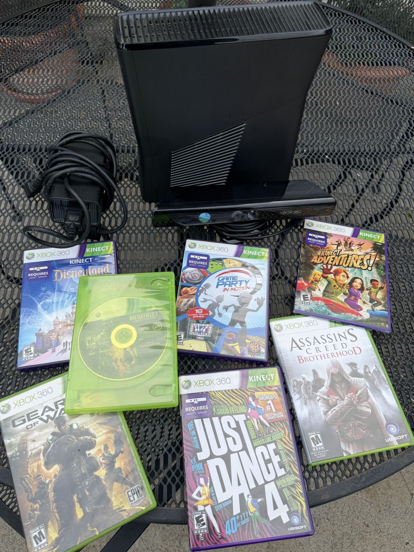 Xbox360s With Kinect