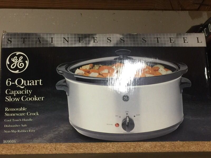 Slow cooker