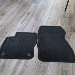 2012 To 2018 Ford Focus Carpet Floor Mats Back Color $30.