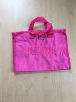 Brand new Thirty One case