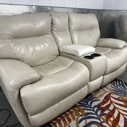 BEIGE POWER RECLINER SOFA W/ FREE DELIVERY 