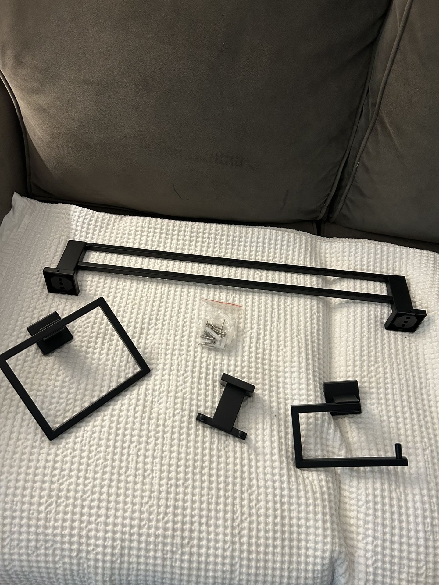 4 piece Stainless Steel Bathroom Set New Matte Black