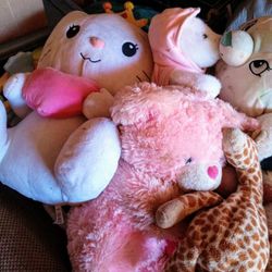 Big Bundle Lot Of Stuffed Animals + Riding Sticks Toys 