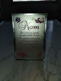 Pink and Silver 'Mom' Plaque