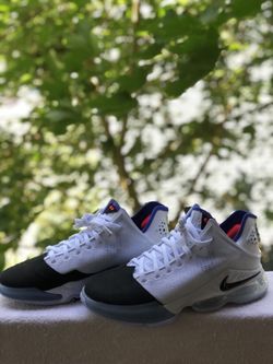 Men’s 9.5 LEBRON XIX LOW