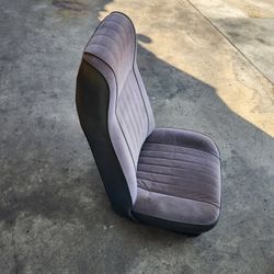 Front seat - Chevy k5 blazer