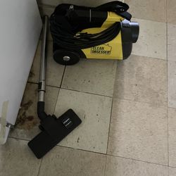 Commercial vacuum 