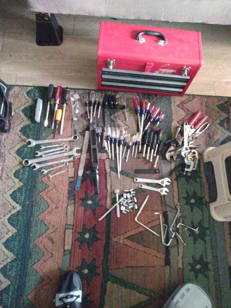Craftsman Toolbox With A Bunch Of Craftsman Tools In It