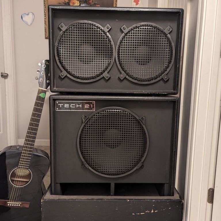 Bass Amp Cab 2 12" & 1 15"