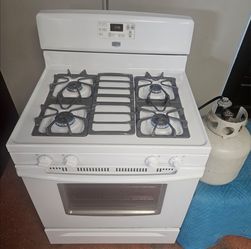 🔥🔆♨️☆Maytag☆♨️🔆🔥 LP Gas Stove in Perfect Condition