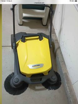 KARCHER SIDEWALK SWEEPER
