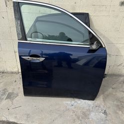 2015-2019 Acura MDX Front Right Door Part