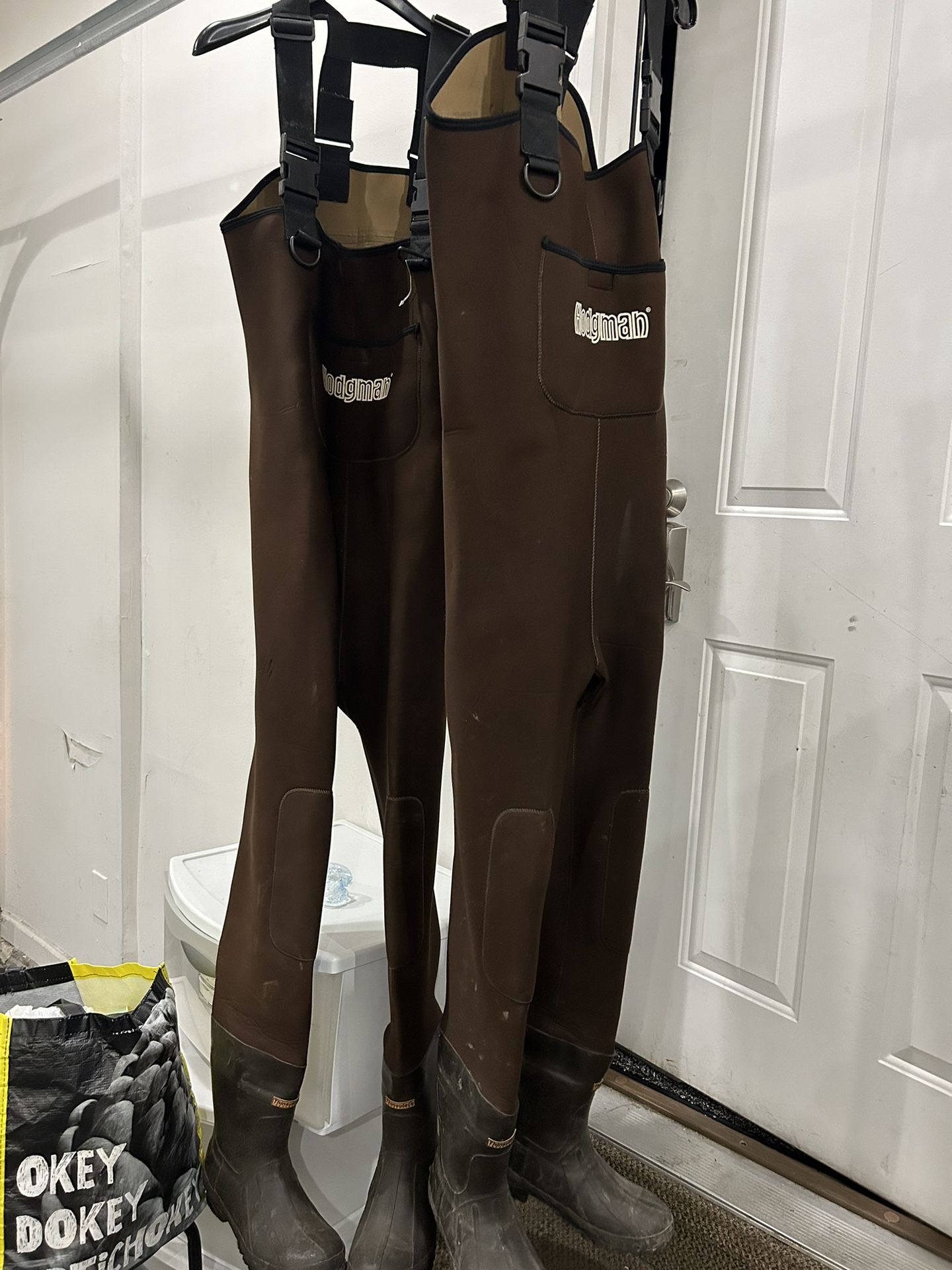 Hodgman Fishing Waders Size M-8