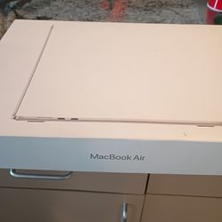 MacBook Air 2025