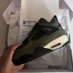 Undefeated Jordan 4
