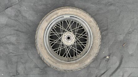 Harley Dyna 06-17 stock spoke rear wheel