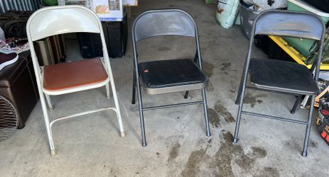 3 Chairs