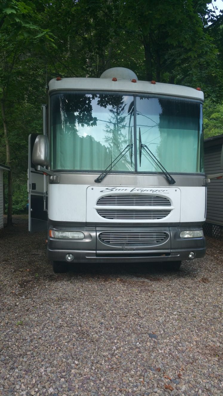 Gulfstream motorhome only 26,000 miles