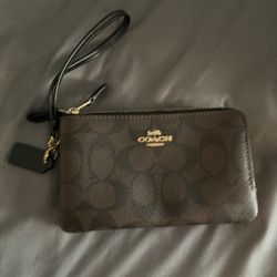 Coach Wristlet Wallet 