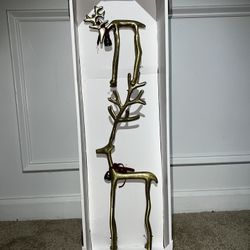 Holiday Reindeer Decor