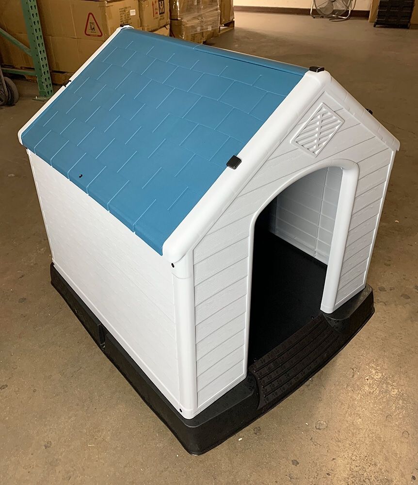 New $75 Plastic Dog House Medium/Large Pet Indoor Outdoor All Weather Shelter Cage Kennel 35x31x32”