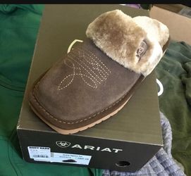 ariat slippers