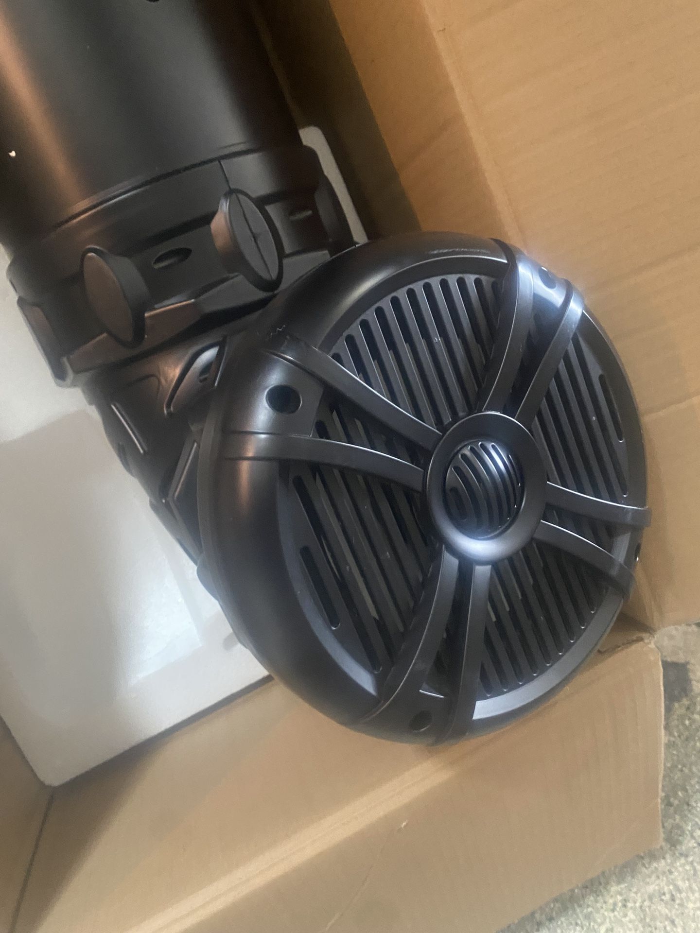Pyle 8" 1000W Atv/ Marine Speakers Bluetooth Ready Waterproof