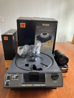 Kodak Medalist AF Carousel Projector 