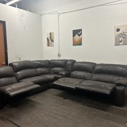 Delivery Available! Electric Reclining Leather Sectional Couch 