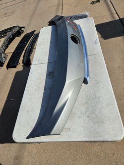 Lexus Rx rx350 tailgate plastic Oem