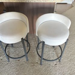 Countertop Chairs - Used