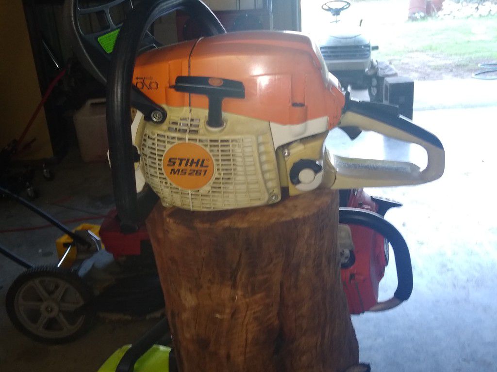 Stihl Ms261 chainsaw