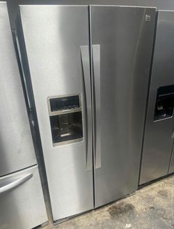 Kenmore Side-by-Side Refrigerator Stainless Steel