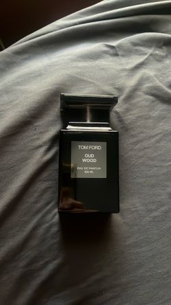 Tom ford oud wood 100ml (basically new)