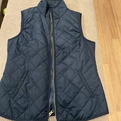 Ladies Old Navy - Quilted Navy Zip Vest- Size XS- Like New