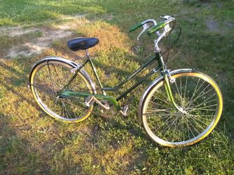 I965 Schwinn breeze lady's 26" cruiser