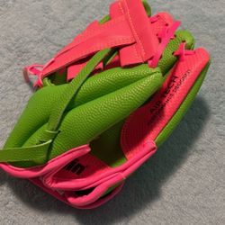 Softball Glove - Little Kid