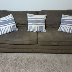 FREE Couch With Pull Out Bed/ Mattress 