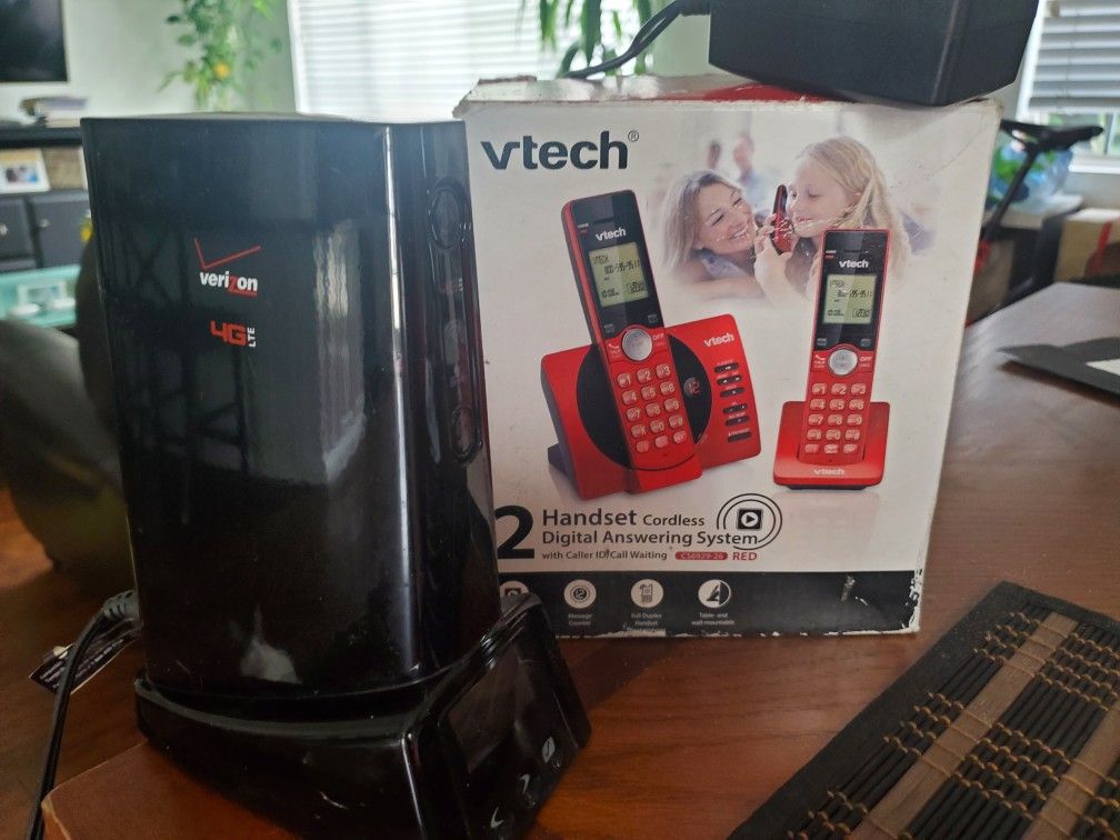 Land Line Phone Set. Can Be Used With Vetizon And Plugged Anywhere You Go.