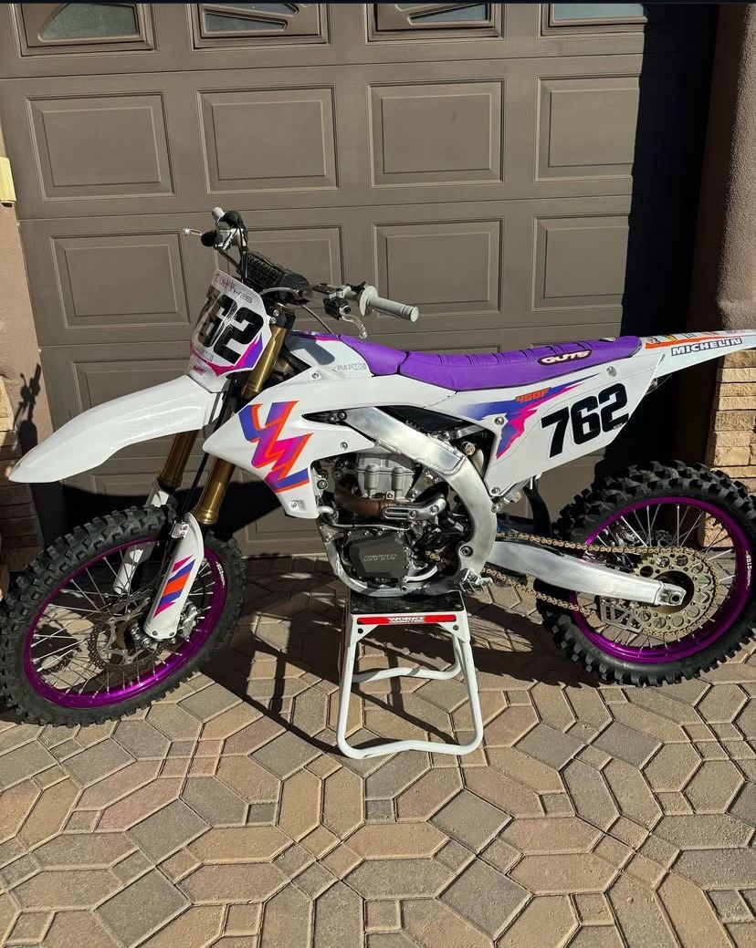 250 Dirt bike