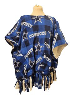 Dallas Cowboys Fleece Poncho With Pockets One Size