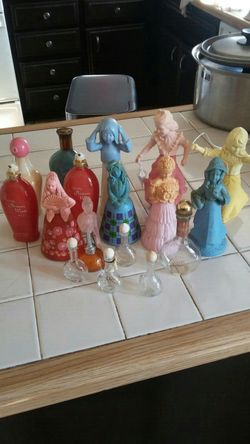 Vintage Avon perfume Bottles 17