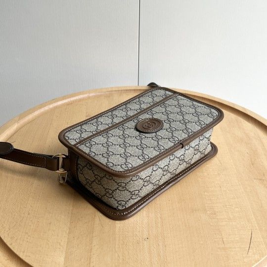 Rectangular package