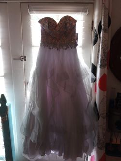 Women's Gown BRAND NEW