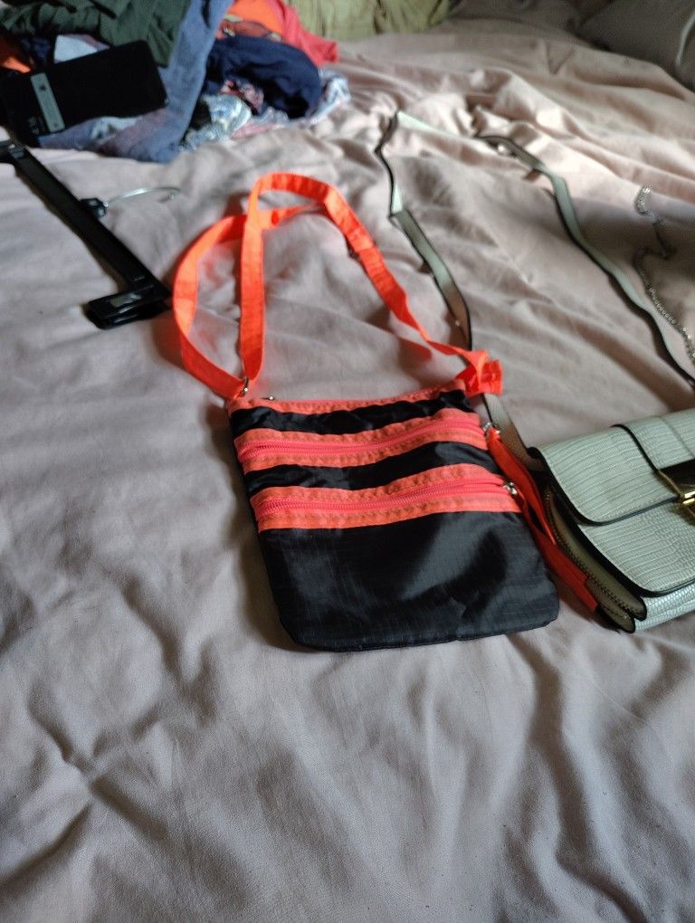 Lot Of Hand Bags 
