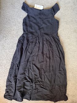 Time and Tru off-the-shoulder smocked midi dress NWT - Size L